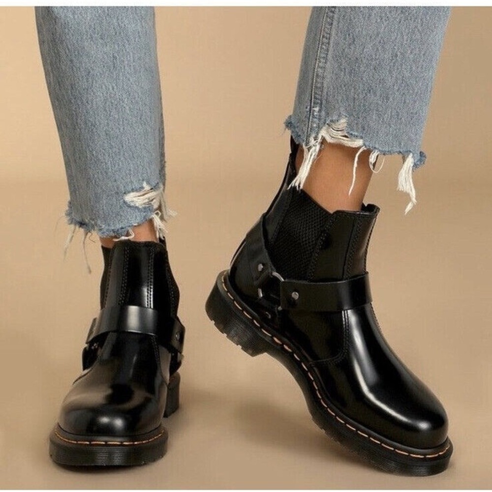 Dr. Martens Wincox Chelsea Ankle Buckle Boots Shiny Black Moto Boot US 5 Womens